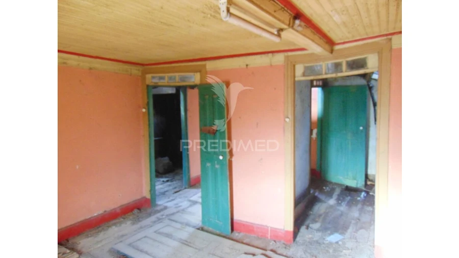 Moradia T3 para Venda em Fiolhoso Foto 7