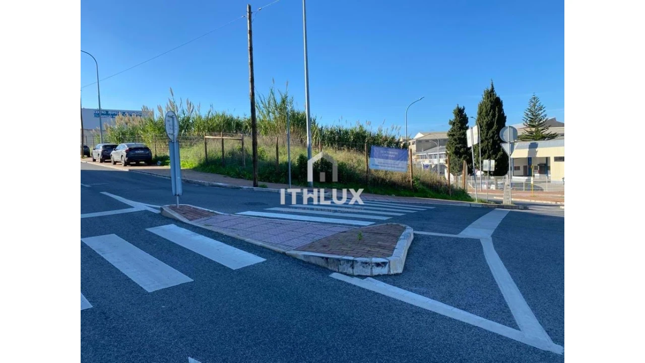 Terreno para Venda em Falagueira-Venda Nova Foto 3
