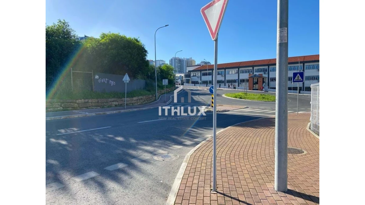 Terreno para Venda em Falagueira-Venda Nova Foto 6