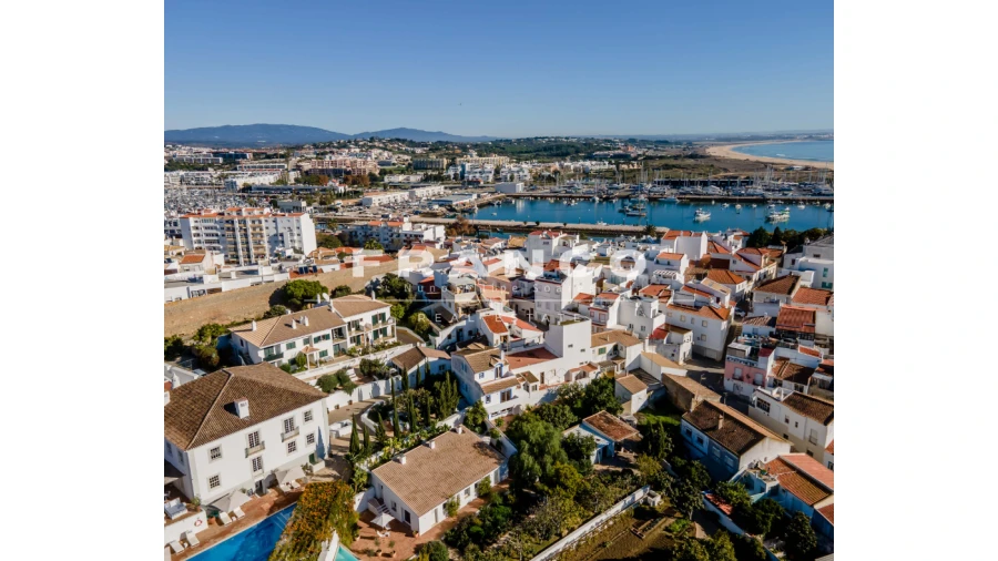 Prédio para Venda em Lagos (São Sebastião e Santa Maria) Foto 35