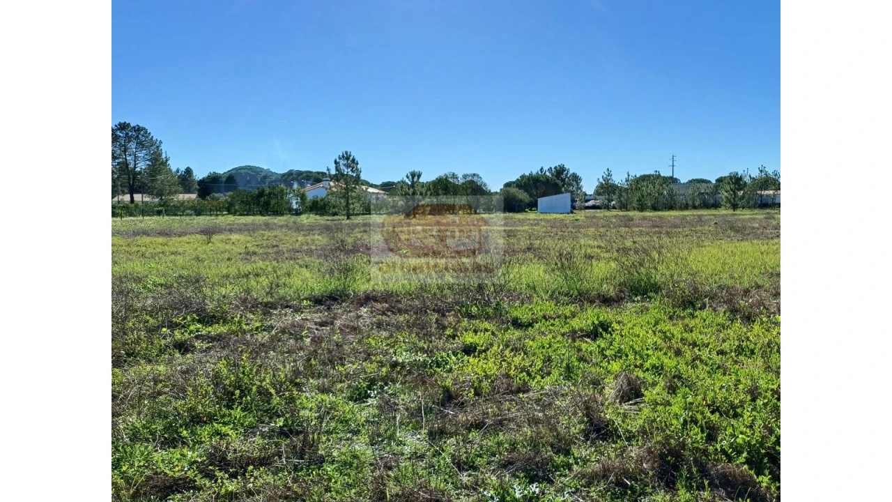 Terreno para Venda em Santa Maria do Castelo e Santiago e Santa Susana Foto 6