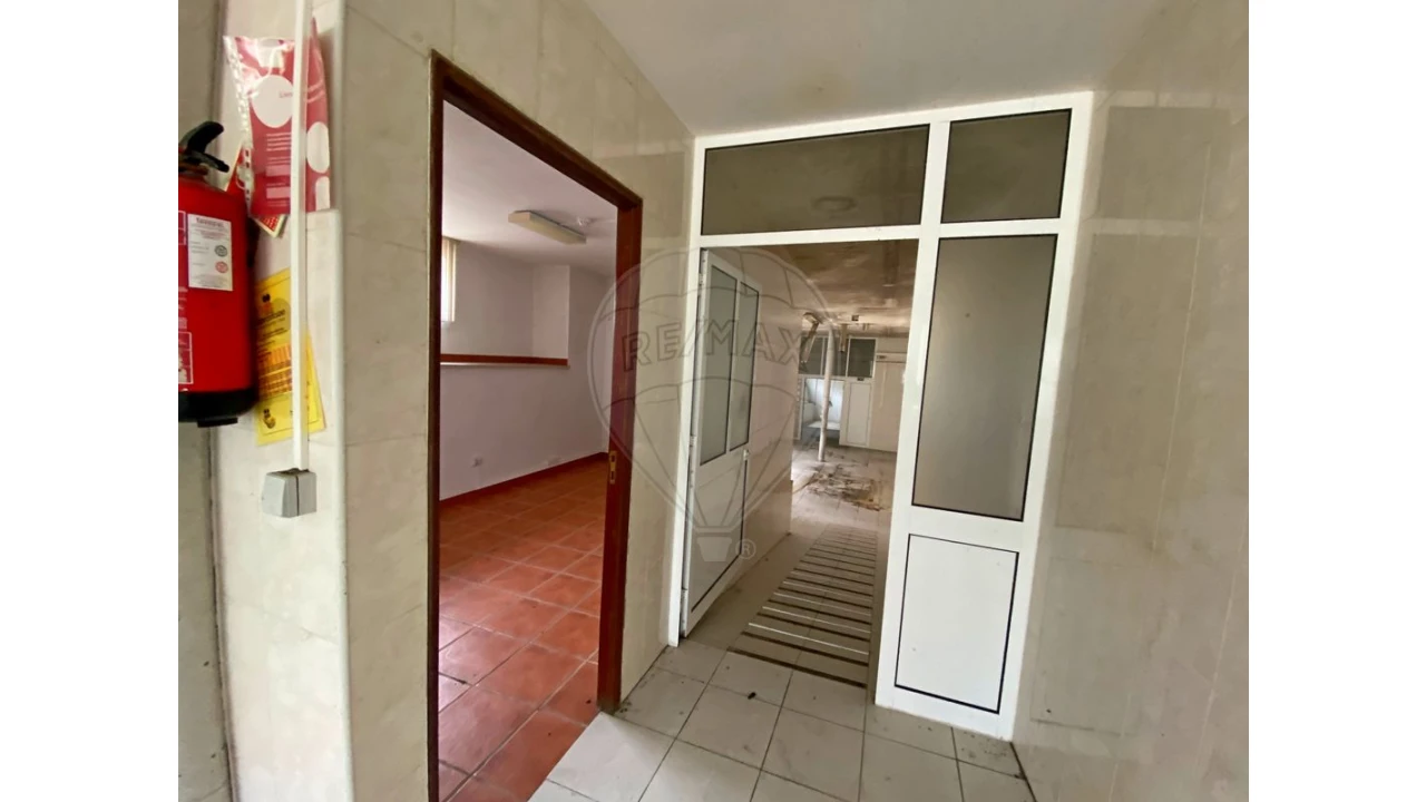 Armazém para Venda em Abiul Foto 18