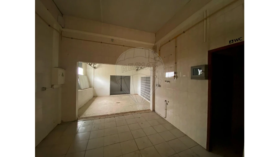 Armazém para Venda em Abiul Foto 3