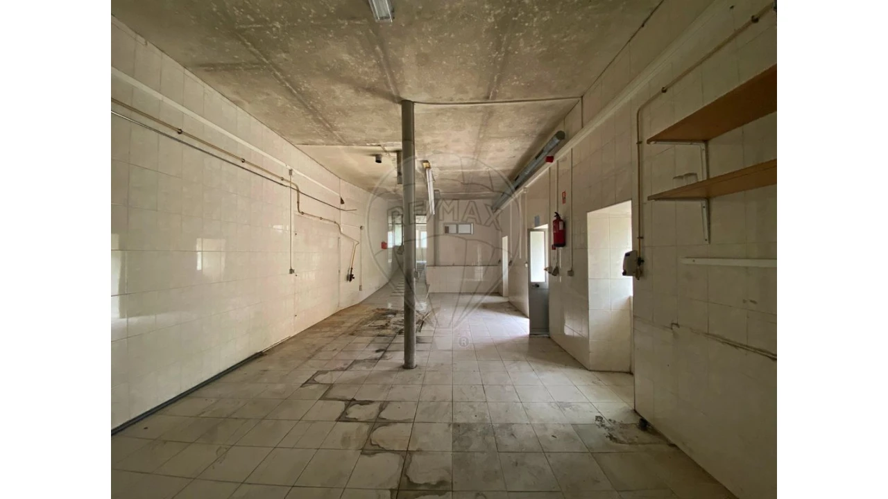 Armazém para Venda em Abiul Foto 22