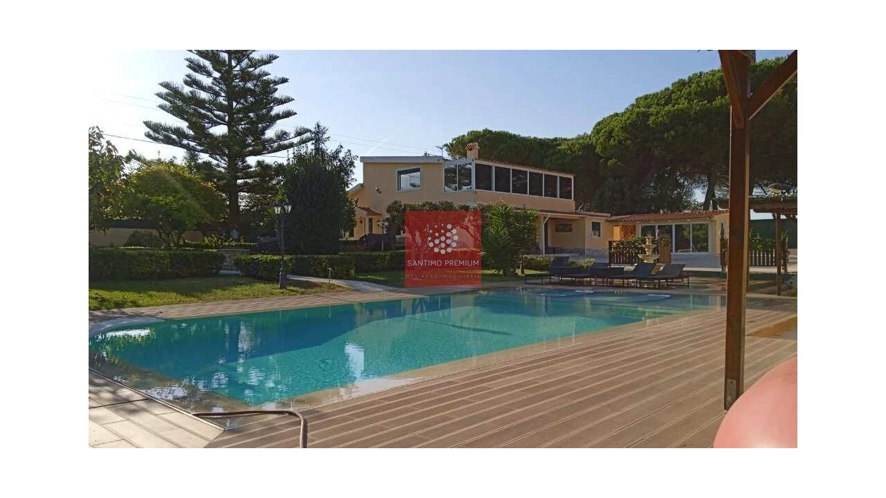 Quinta T3 para Venda em Santa Maria e São Miguel, São Martinho, São Pedro Penaferrim Foto 3