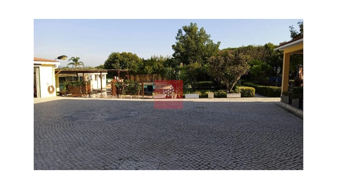 Quinta T3 para Venda em Santa Maria e São Miguel, São Martinho, São Pedro Penaferrim Foto 12