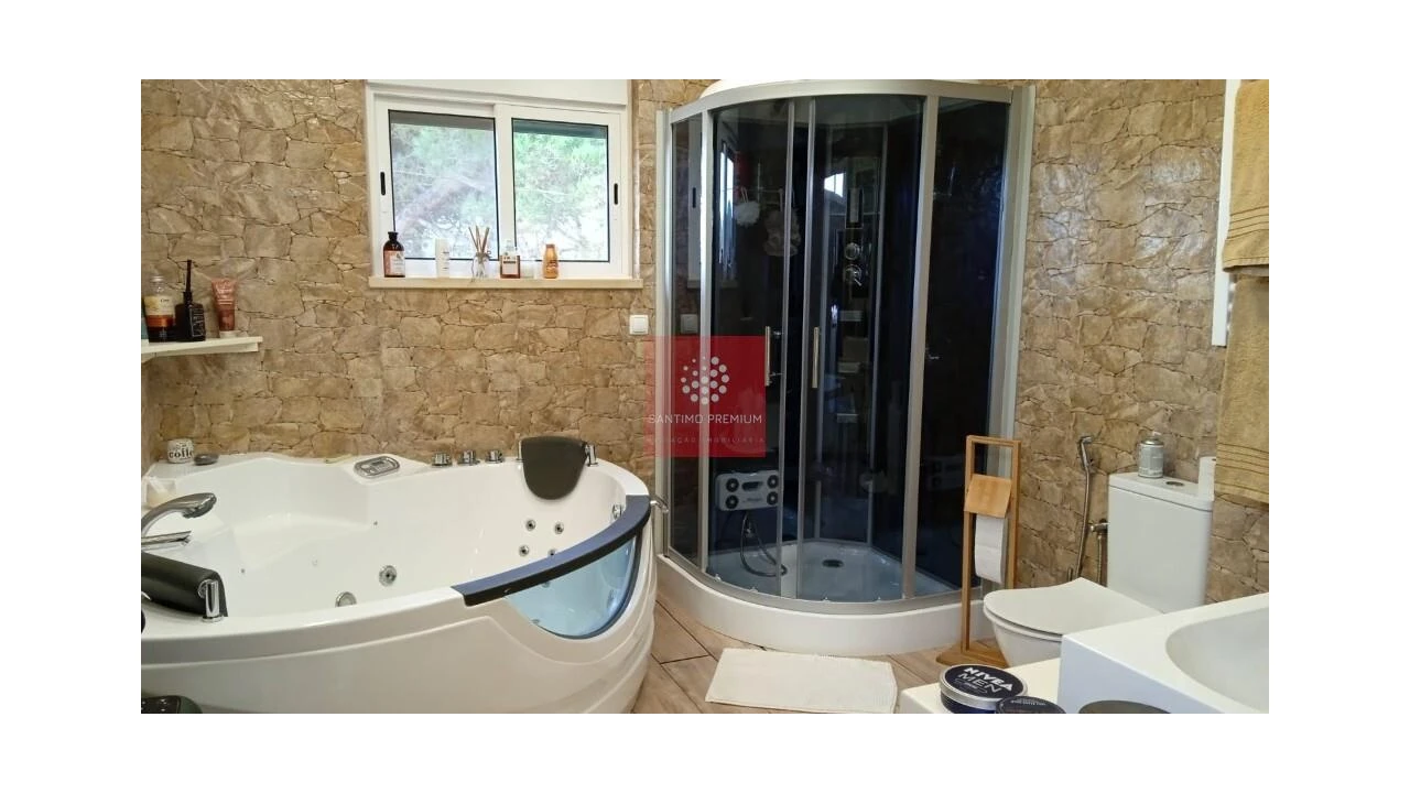 Quinta T3 para Venda em Santa Maria e São Miguel, São Martinho, São Pedro Penaferrim Foto 10