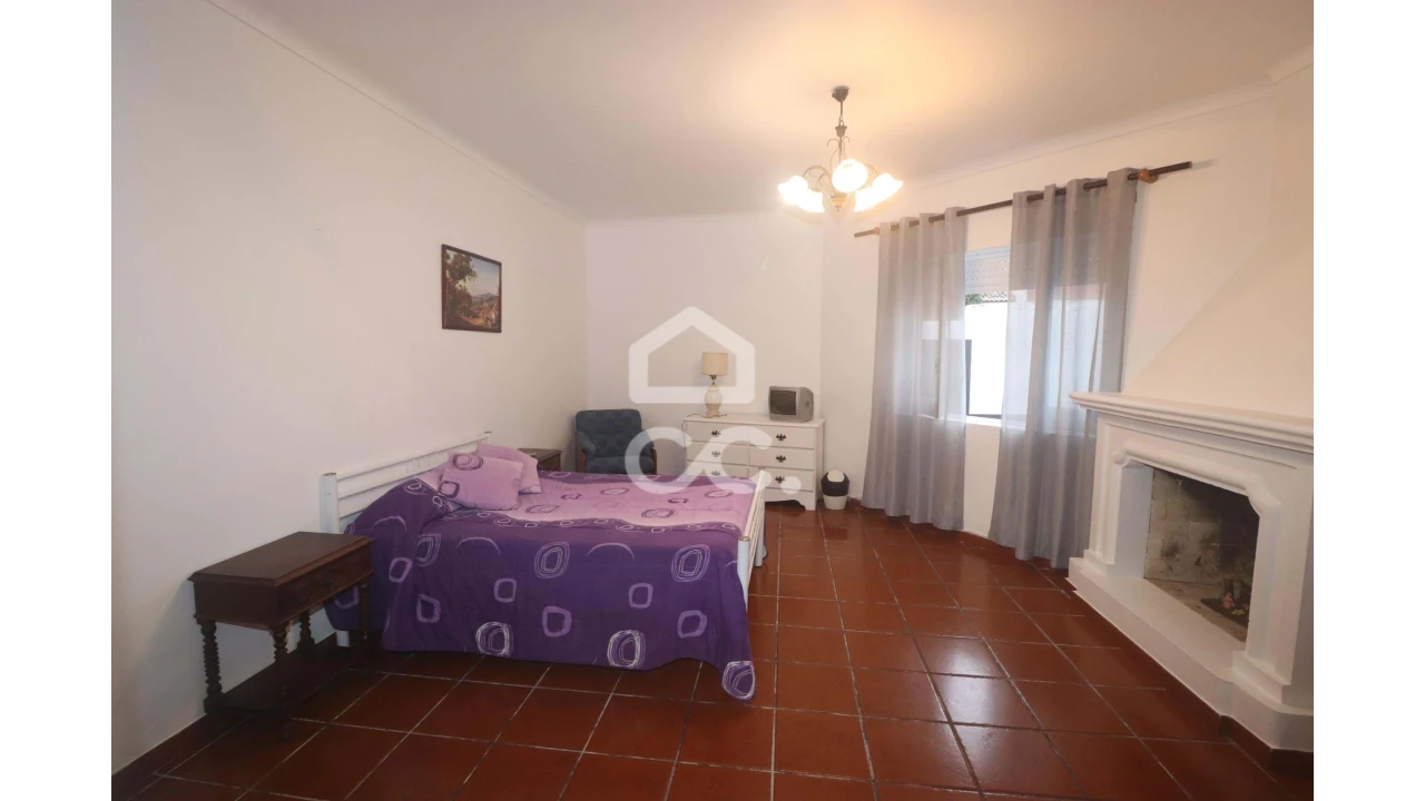 Moradia T6 para Venda em Ponta Delgada (São Pedro) Foto 4