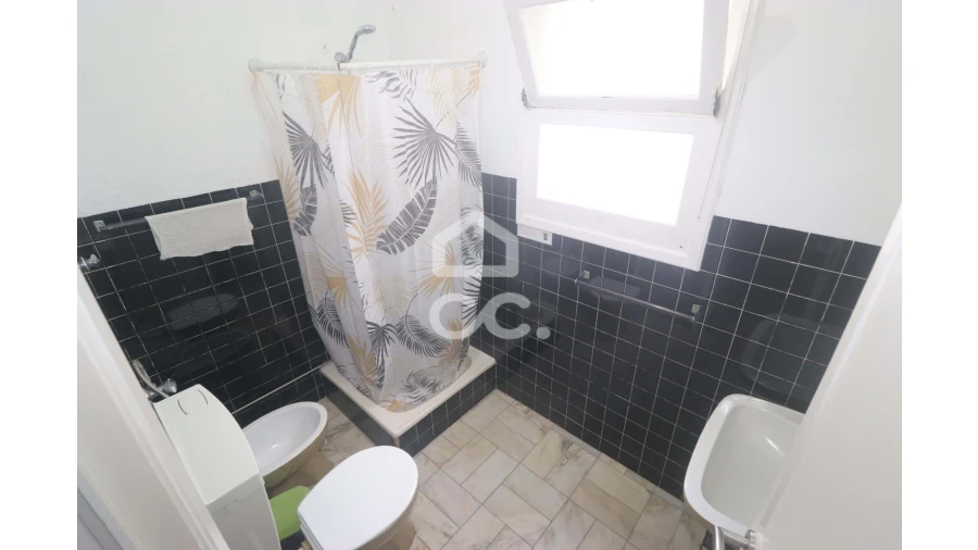 Moradia T6 para Venda em Ponta Delgada (São Pedro) Foto 10