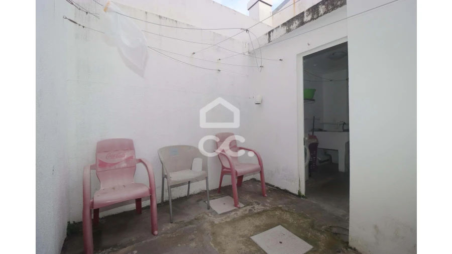 Moradia T6 para Venda em Ponta Delgada (São Pedro) Foto 20