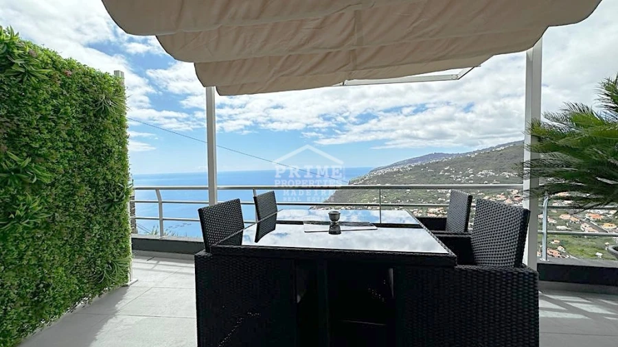 Moradia T3 para Venda em Arco da Calheta Foto 18