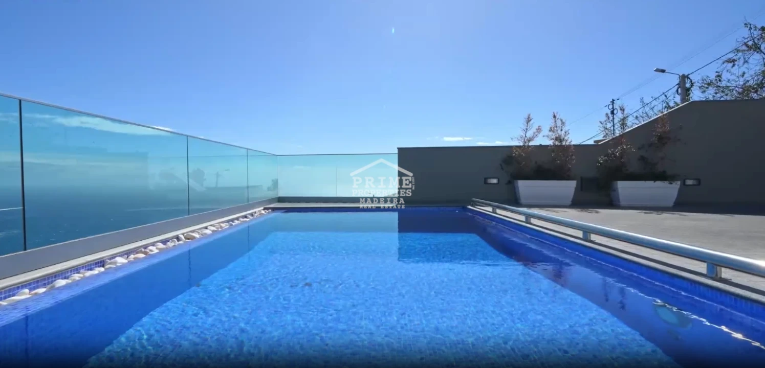 Moradia T2 para Venda em Arco da Calheta Foto 33