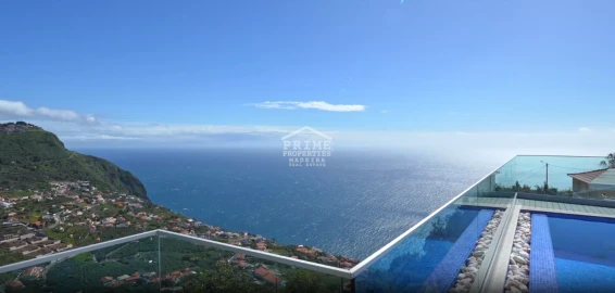 Moradia T2 para Venda em Arco da Calheta