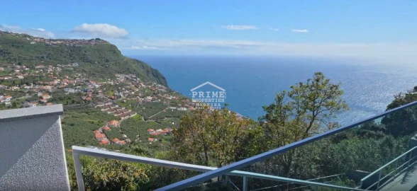 Moradia T2 para Venda em Arco da Calheta
