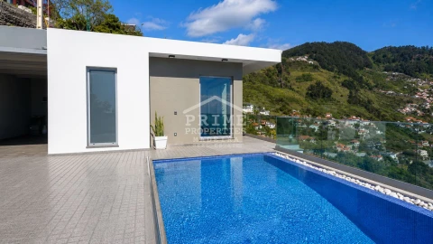 Moradia T2 para Venda em Arco da Calheta