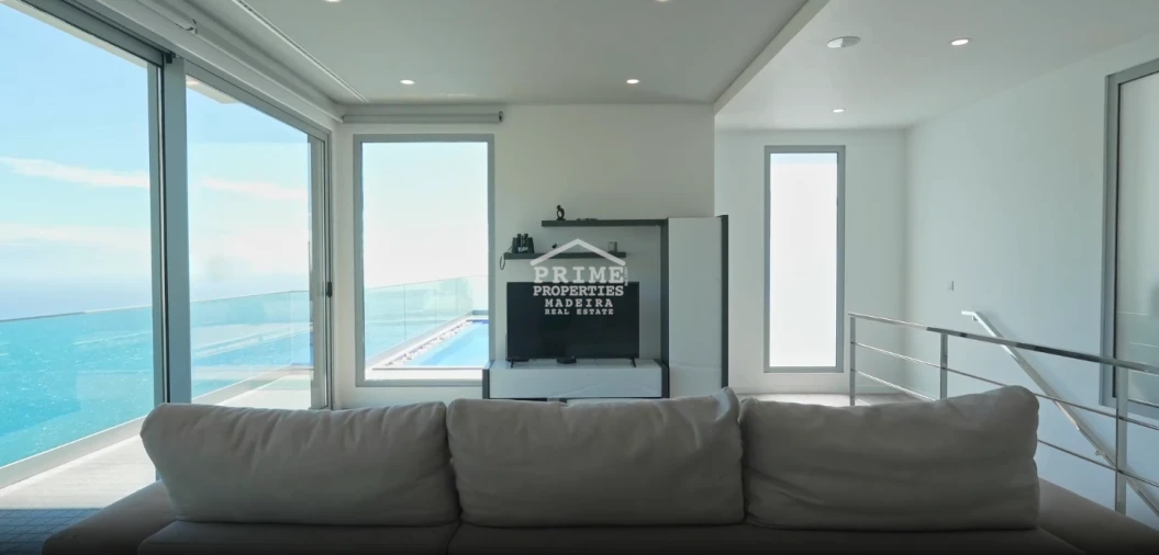 Moradia T2 para Venda em Arco da Calheta Foto 1