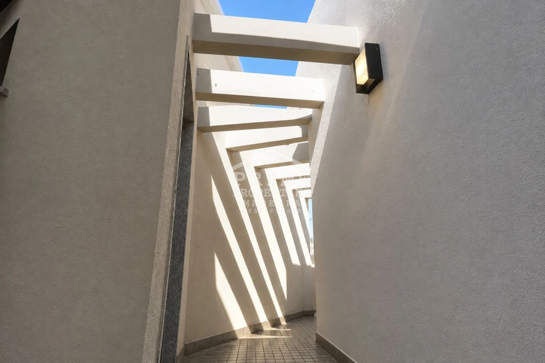 Moradia T2 para Venda em Arco da Calheta Foto 5