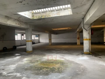 Loja para Venda em Cedofeita, Santo Ildefonso, Sé, Miragaia, São Nicolau e Vitória