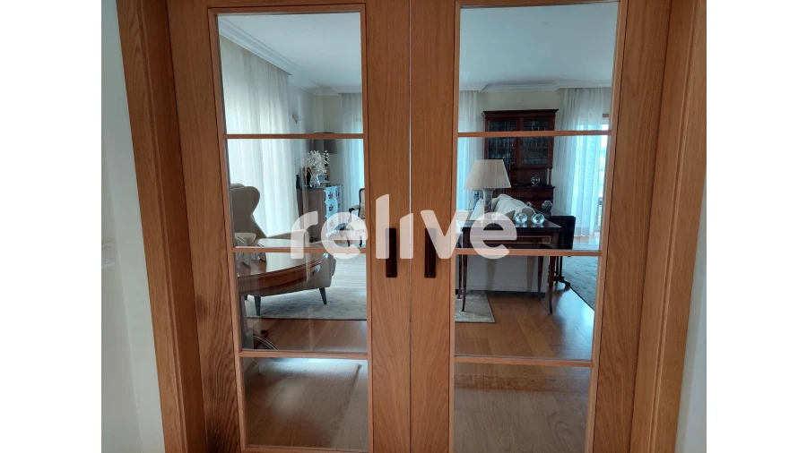 Moradia T4 para Venda em Santa Maria e São Miguel, São Martinho, São Pedro Penaferrim Foto 7