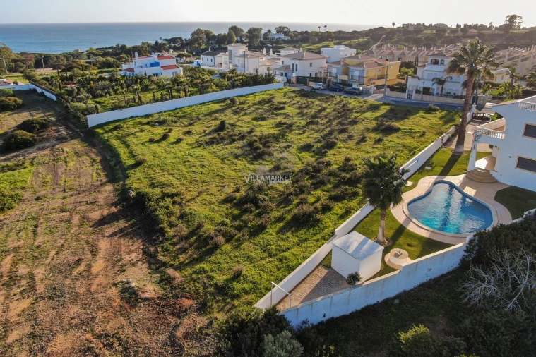 Terreno para Venda em Albufeira e Olhos de Água Foto 2