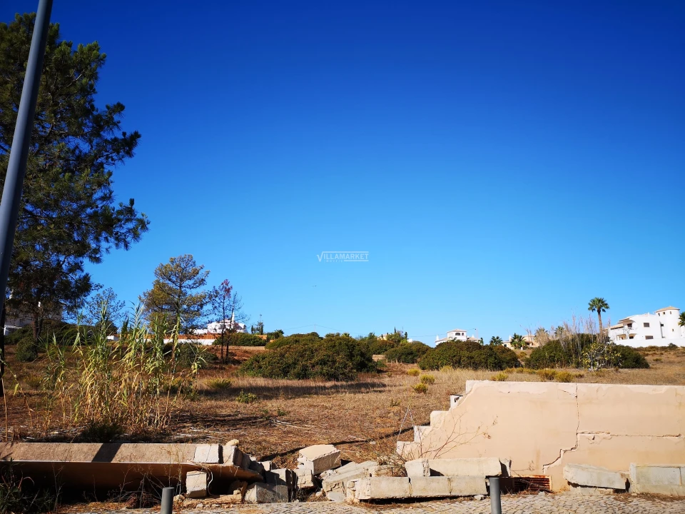 Terreno para Venda em Albufeira e Olhos de Água Foto 9