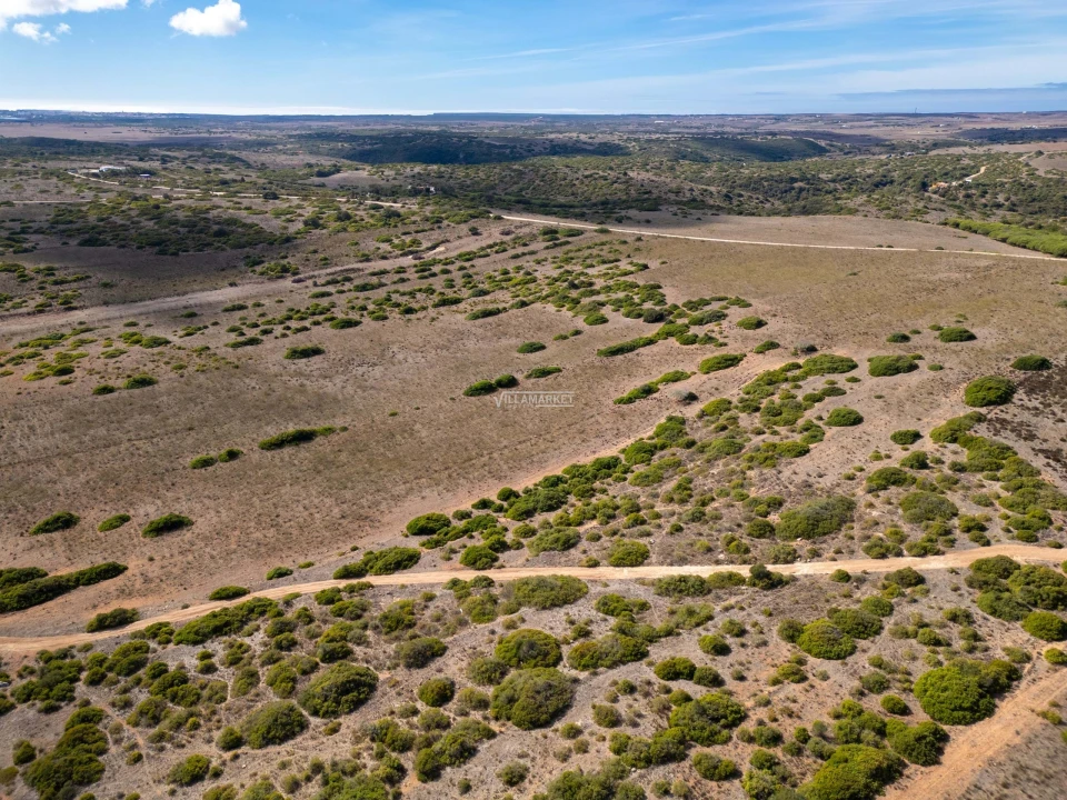 Terreno para Venda em Vila do Bispo e Raposeira Foto 12