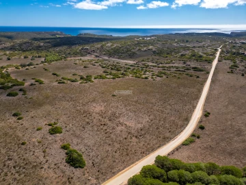 Terreno para Venda em Vila do Bispo e Raposeira