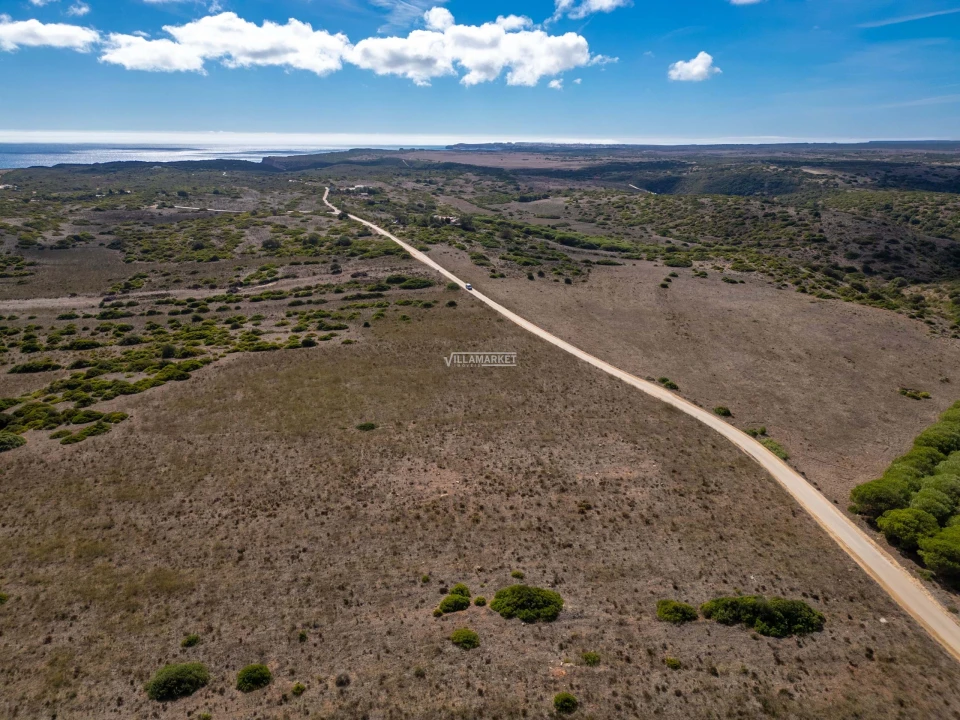 Terreno para Venda em Vila do Bispo e Raposeira Foto 9