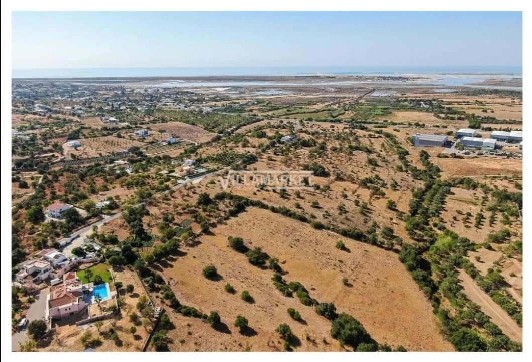 Terreno para Venda em Quelfes Foto 12