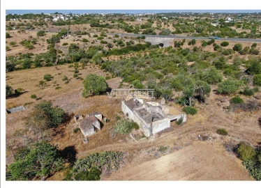Terreno para Venda em Quelfes