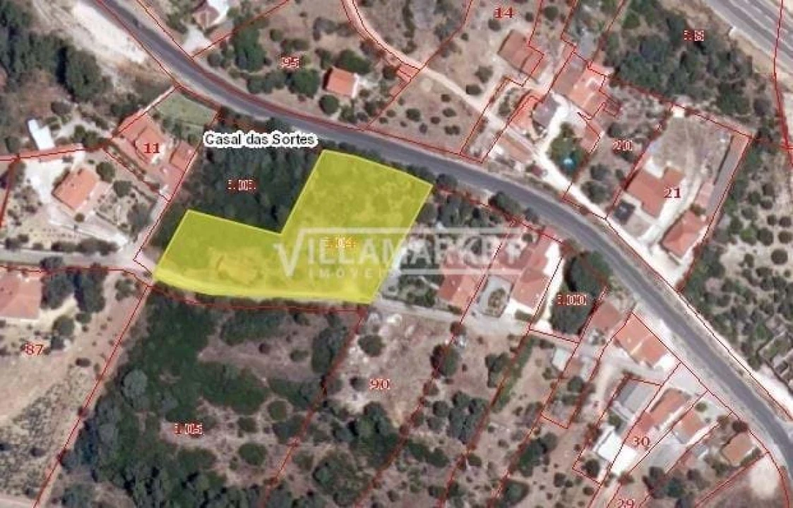 Terreno para Venda em Carregueiros Foto 1