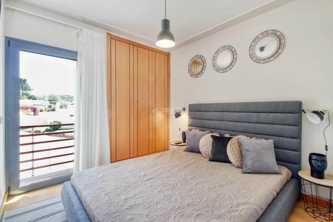 Moradia T4 para Venda em Quarteira Foto 23
