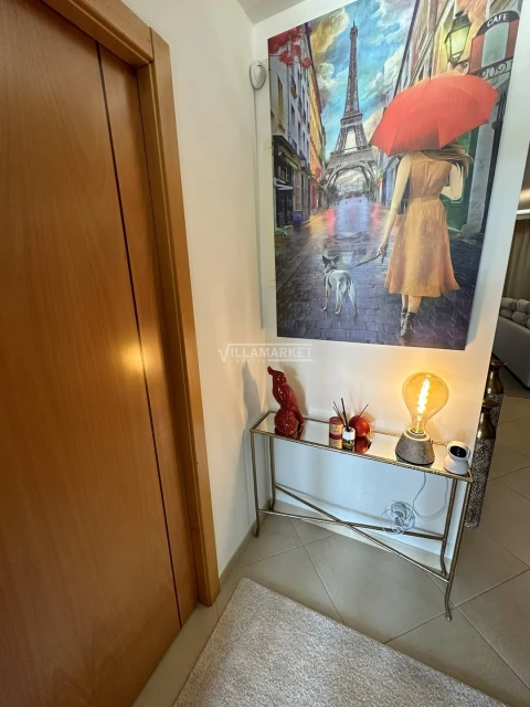 Moradia T5 para Venda em Quarteira