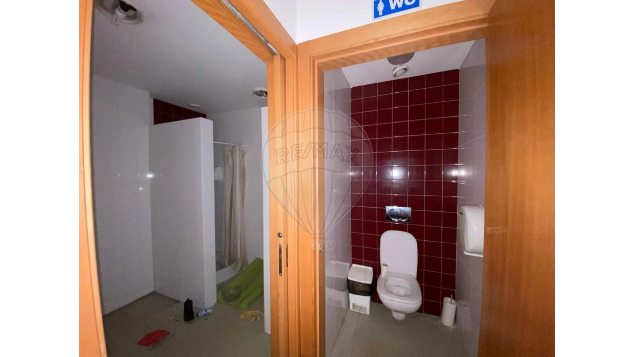 Negócio para Venda em Leiria, Pousos, Barreira e Cortes Foto 14