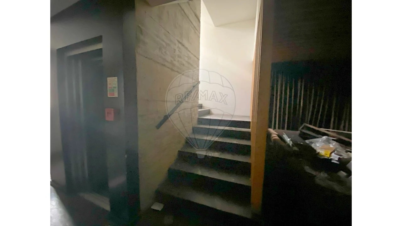 Negócio para Venda em Leiria, Pousos, Barreira e Cortes Foto 18