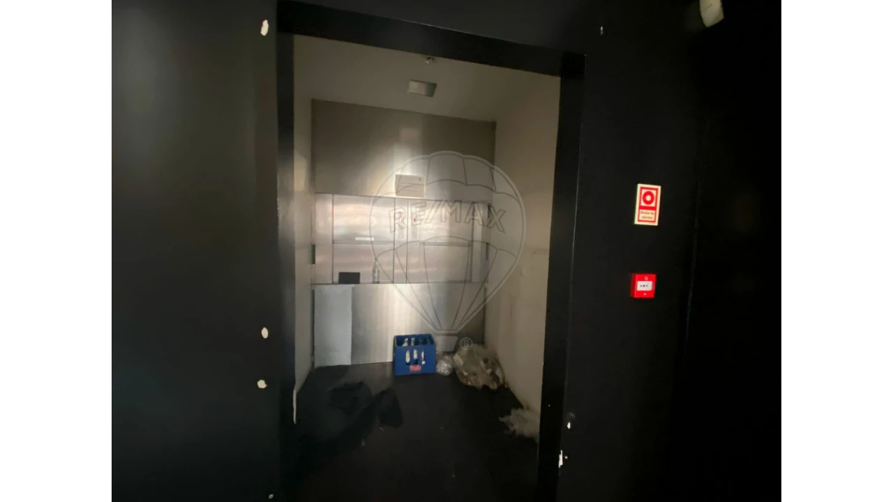 Negócio para Venda em Leiria, Pousos, Barreira e Cortes Foto 22