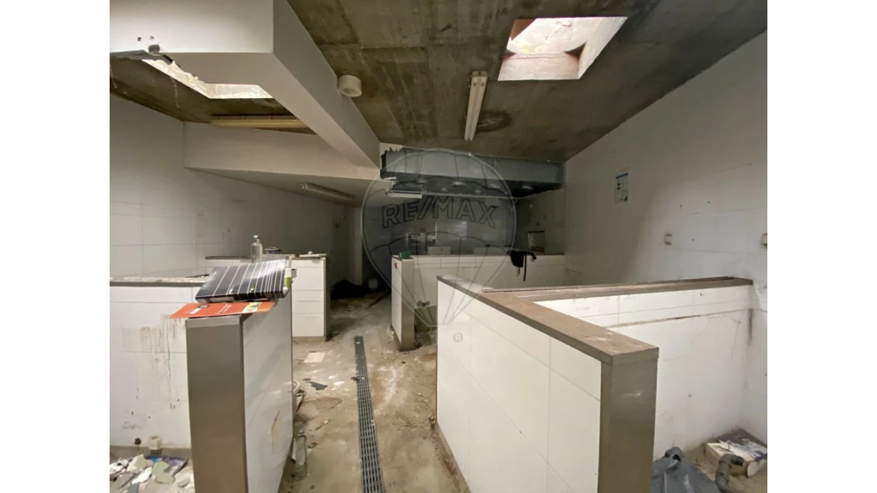 Negócio para Venda em Leiria, Pousos, Barreira e Cortes Foto 4