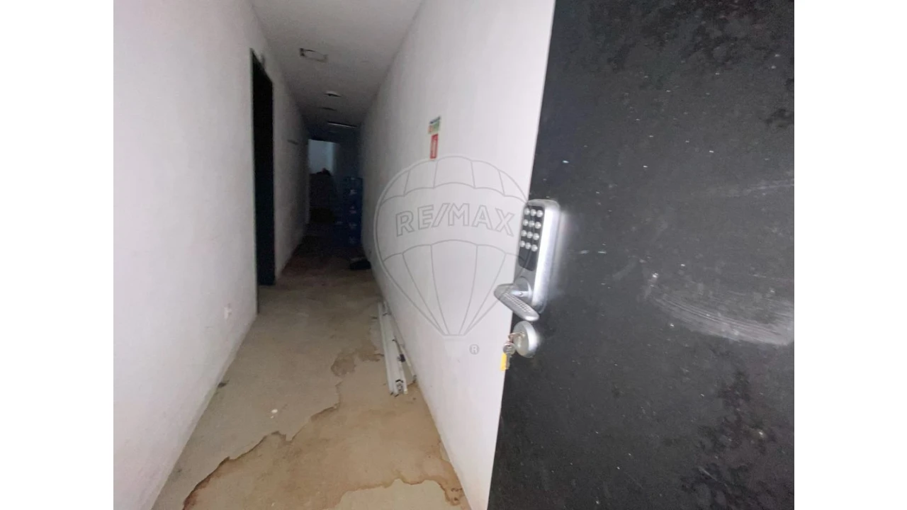 Negócio para Venda em Leiria, Pousos, Barreira e Cortes Foto 10