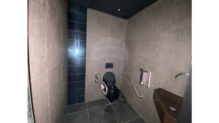 Negócio para Venda em Leiria, Pousos, Barreira e Cortes Foto 9