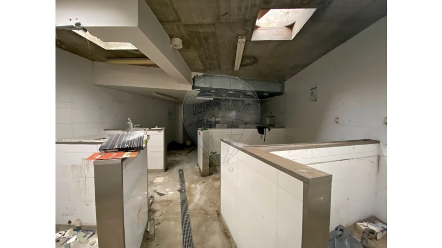 Negócio para Venda em Leiria, Pousos, Barreira e Cortes Foto 4