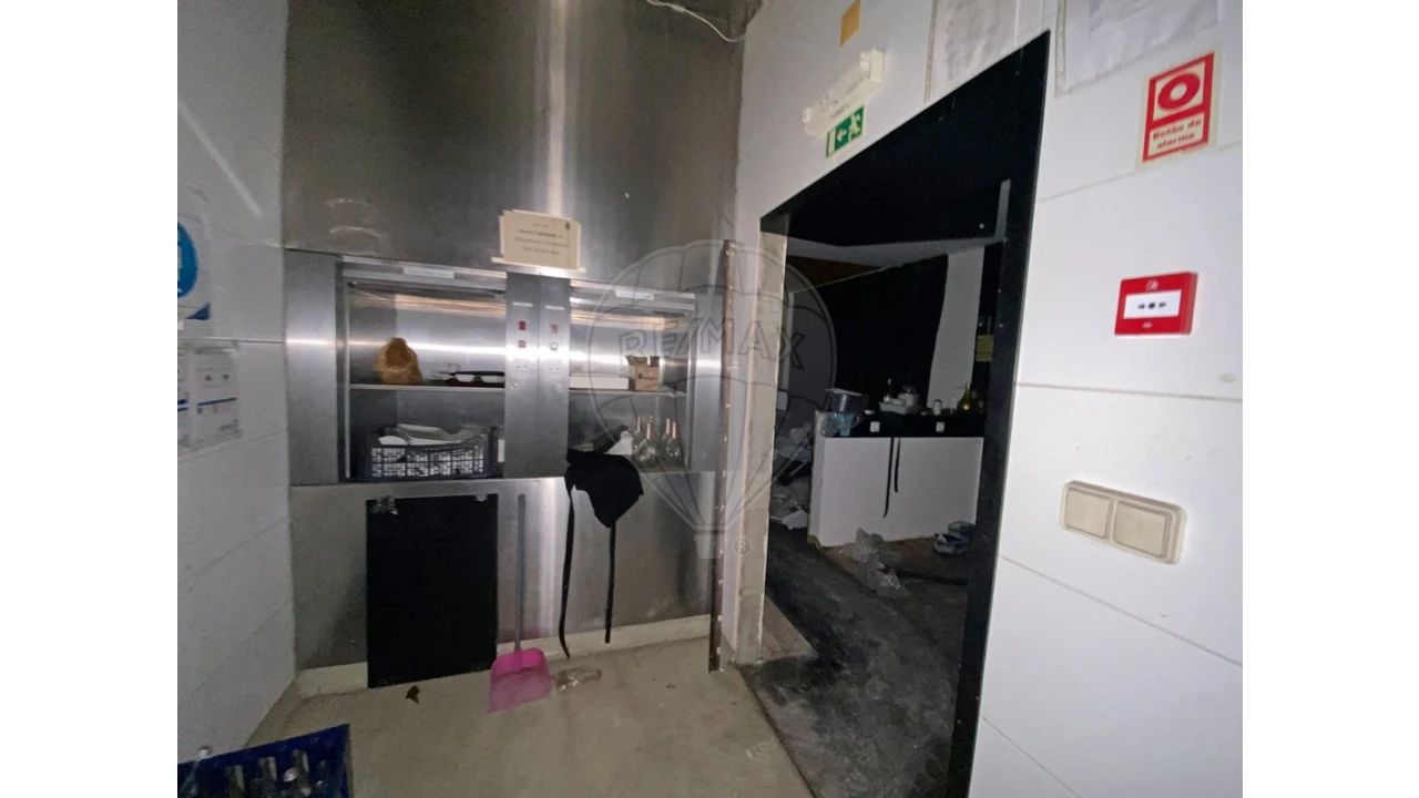 Negócio para Venda em Leiria, Pousos, Barreira e Cortes Foto 2