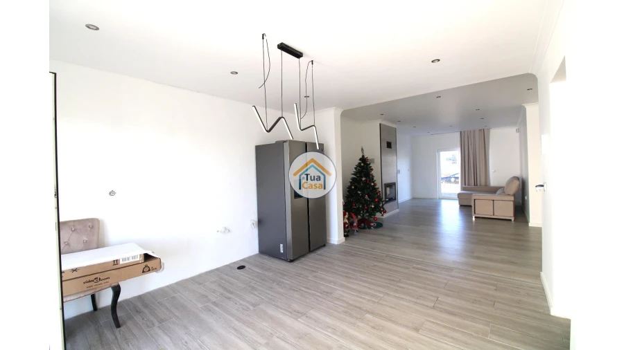 Moradia T4 para Venda em Nossa Senhora da Vila, Nossa Senhora do Bispo e Silveiras Foto 19