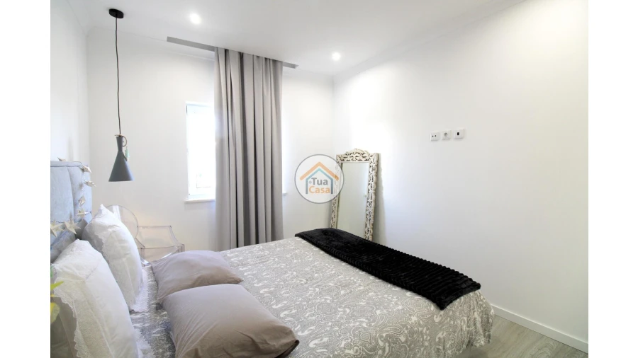 Moradia T4 para Venda em Nossa Senhora da Vila, Nossa Senhora do Bispo e Silveiras Foto 8