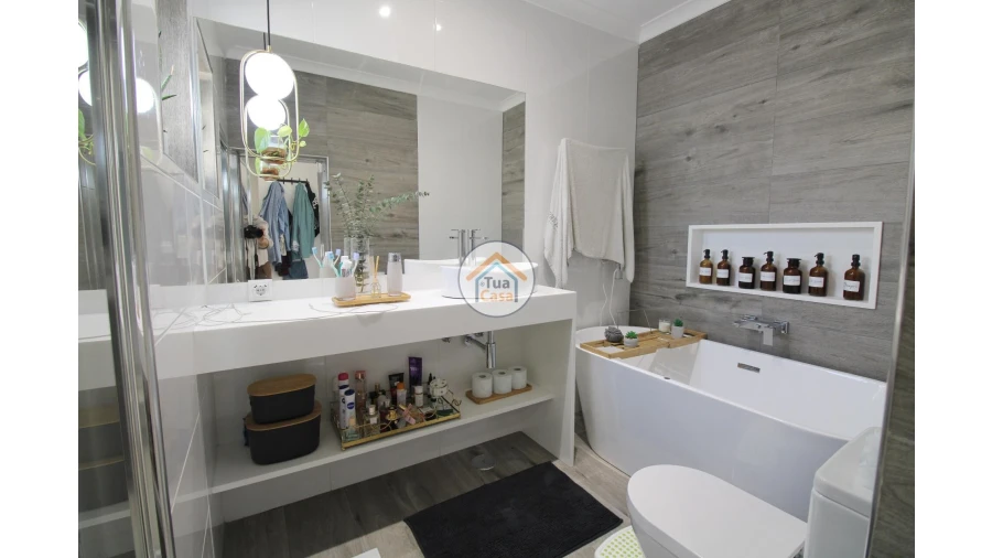 Moradia T4 para Venda em Nossa Senhora da Vila, Nossa Senhora do Bispo e Silveiras Foto 16