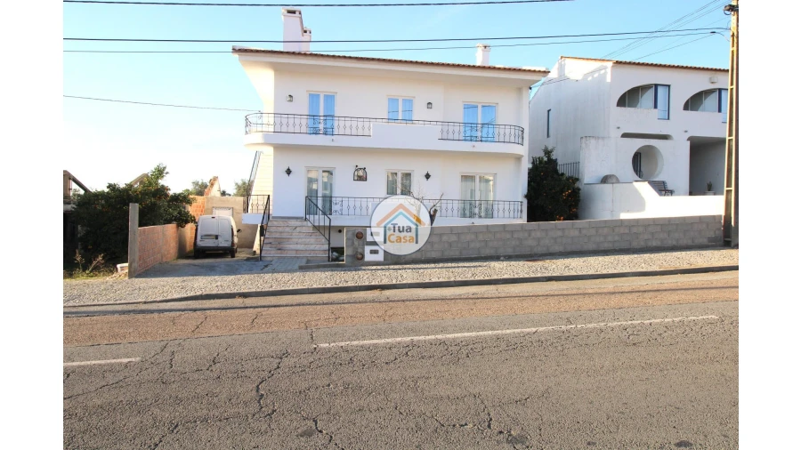 Moradia T4 para Venda em Nossa Senhora da Vila, Nossa Senhora do Bispo e Silveiras Foto 2