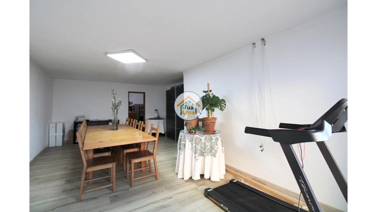 Moradia T4 para Venda em Nossa Senhora da Vila, Nossa Senhora do Bispo e Silveiras Foto 28