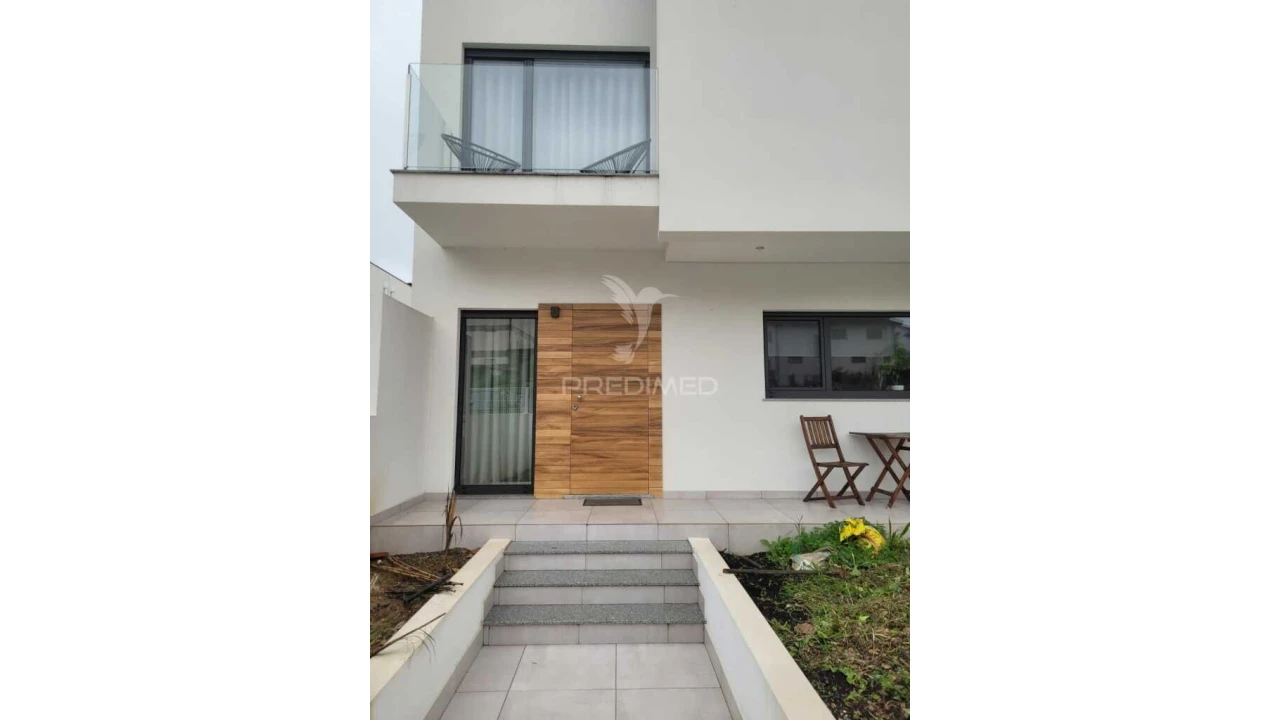 Moradia T3 para Venda em Ribeirão Foto 5