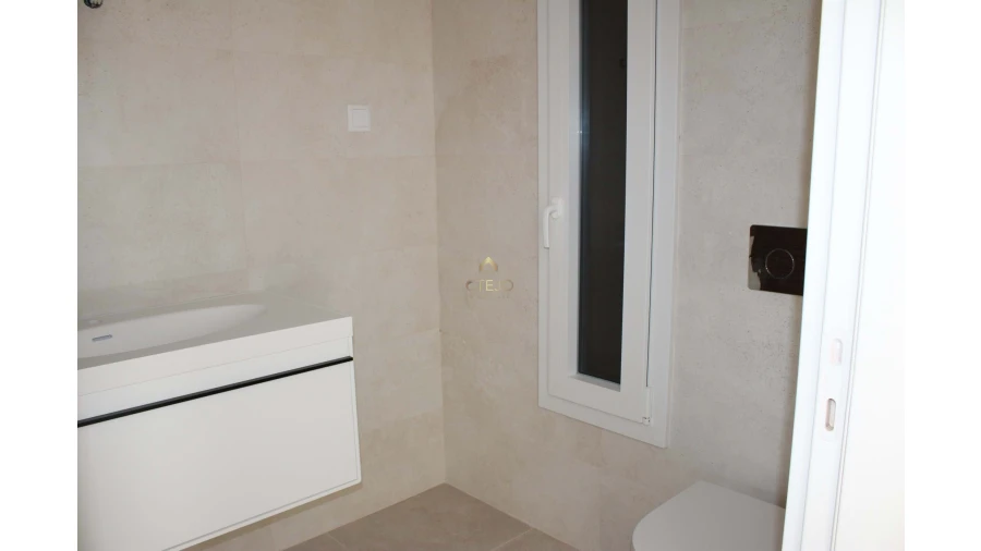 Moradia T4 para Venda em Vialonga Foto 13