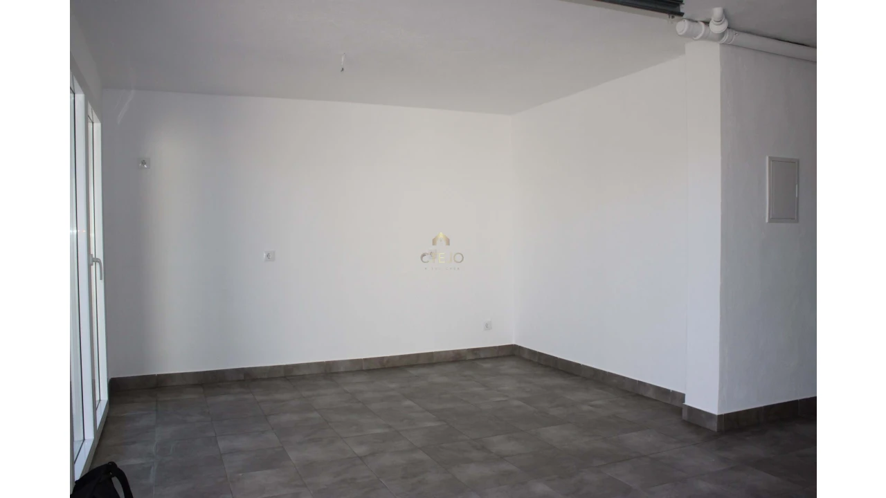 Moradia T4 para Venda em Vialonga Foto 56