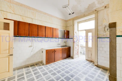 Moradia T4 para Venda em Olhão